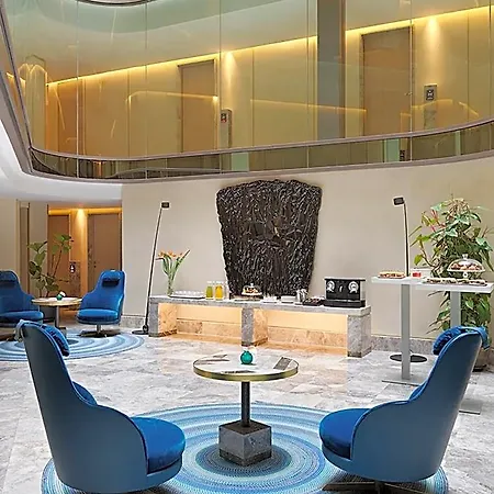 The One Gl Hotel