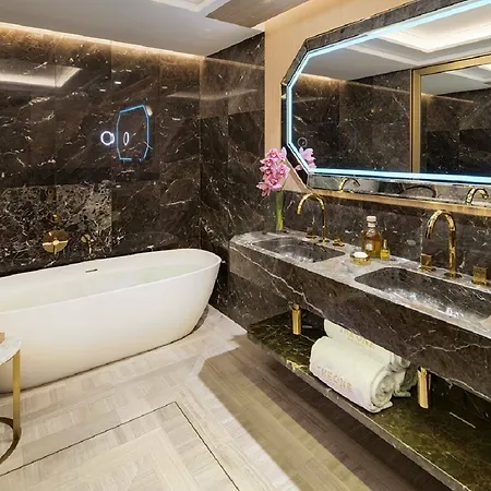 The One Hotell 5*