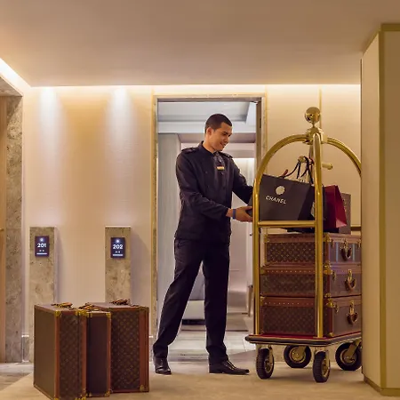 The One Gl Hotel