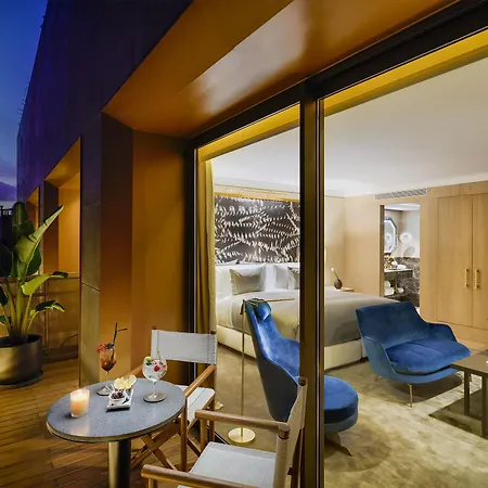 Hotel The One Gl