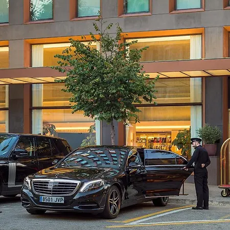 The One Gl 5* Барселона